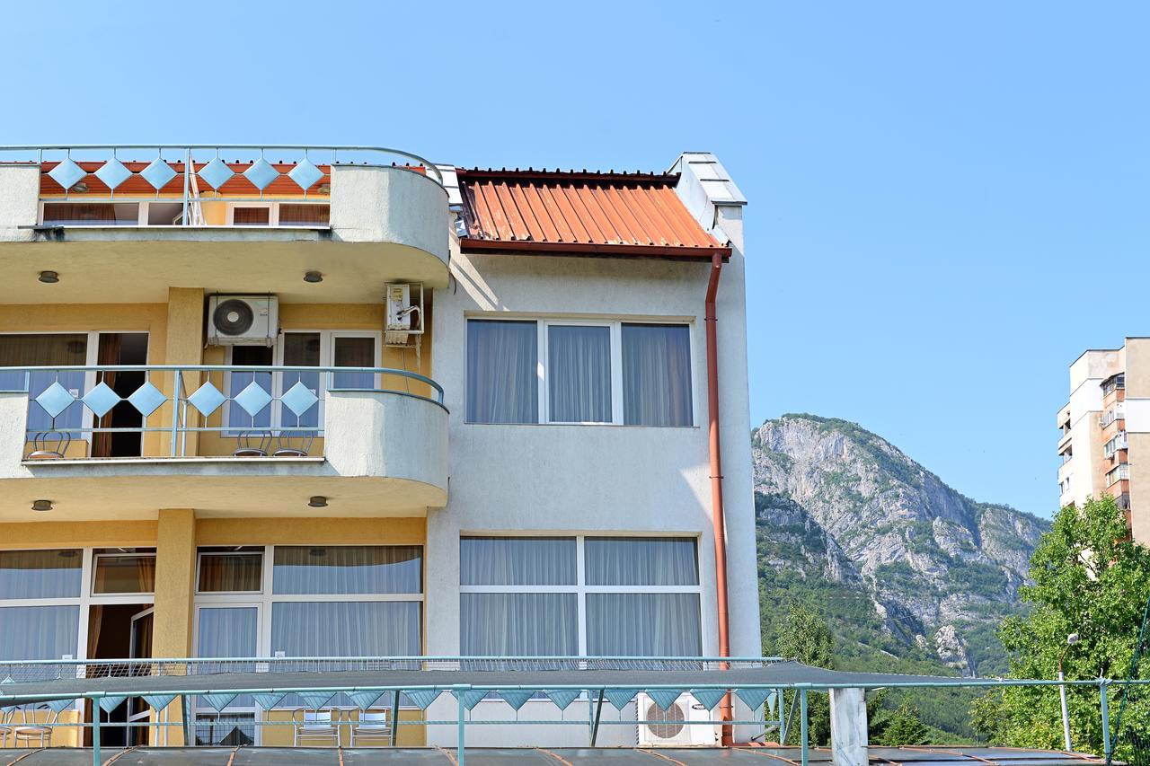 Family Art-Hotel Zora Vratsa المظهر الخارجي الصورة