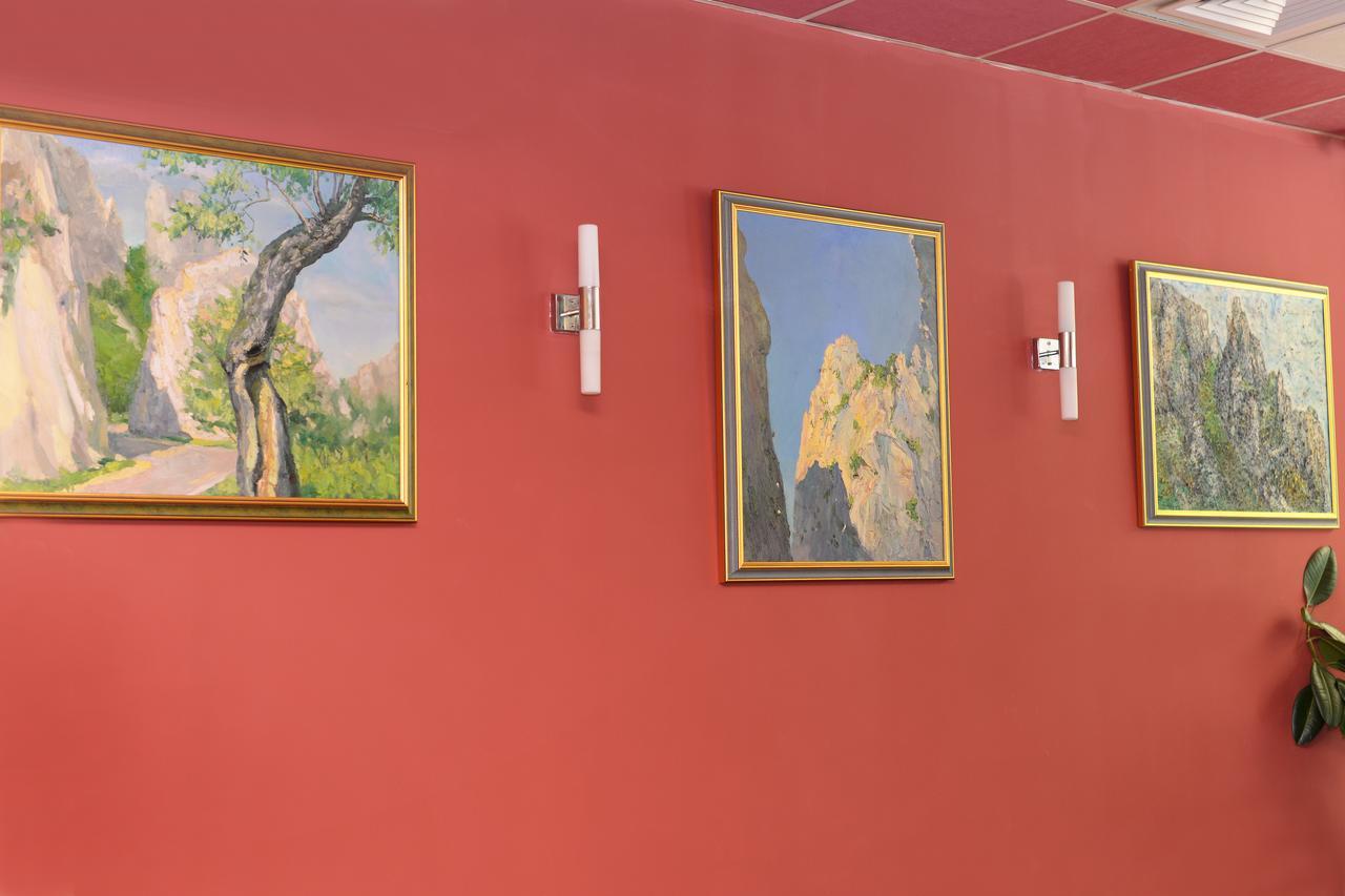 Family Art-Hotel Zora Vratsa المظهر الخارجي الصورة