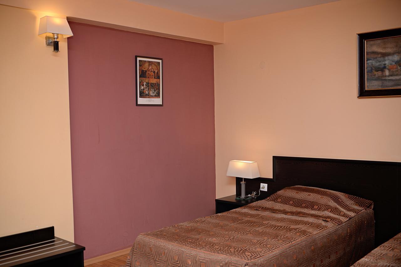 Family Art-Hotel Zora Vratsa المظهر الخارجي الصورة